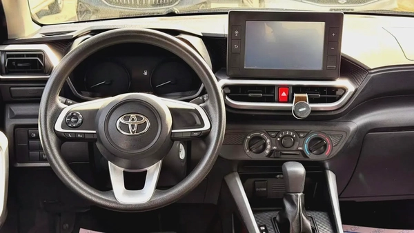 TOYOTA RAIZE 2023
