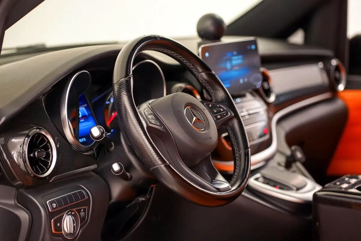 AED 3431 PM | MERCEDES V250 V-LINE EDITION 2023 | 7 SEATS VIP | HIGH OPTIONS | 1 YEAR WARRANTY-7-7