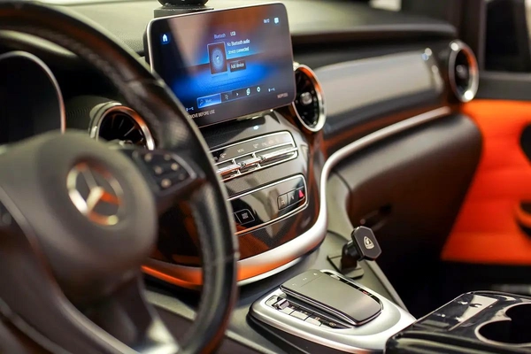 AED 3431 PM | MERCEDES V250 V-LINE EDITION 2023 | 7 SEATS VIP | HIGH OPTIONS | 1 YEAR WARRANTY