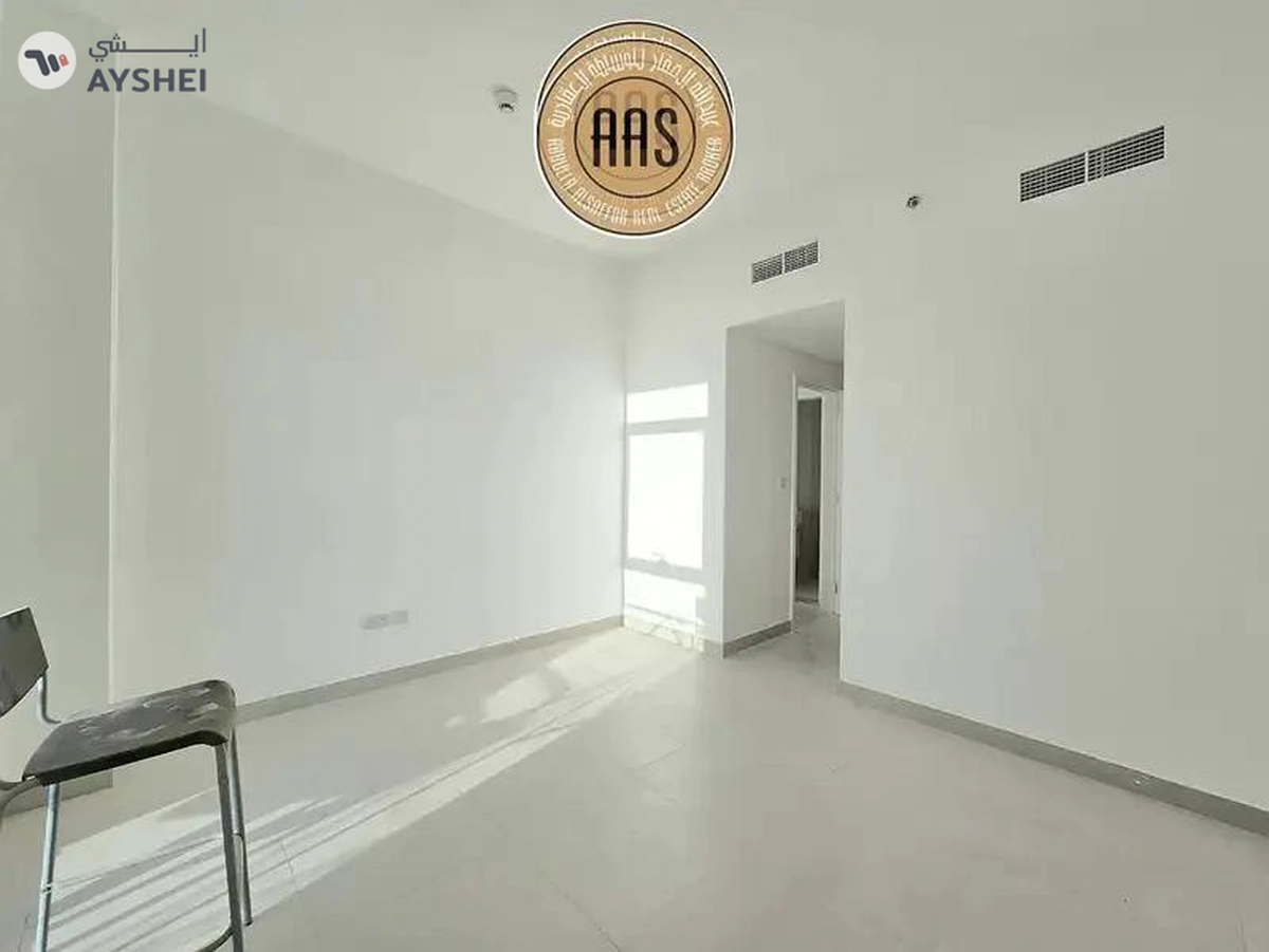 Spacious! Luxurious 2BHK Ready to Move Only in 82.5k/yr-7-7