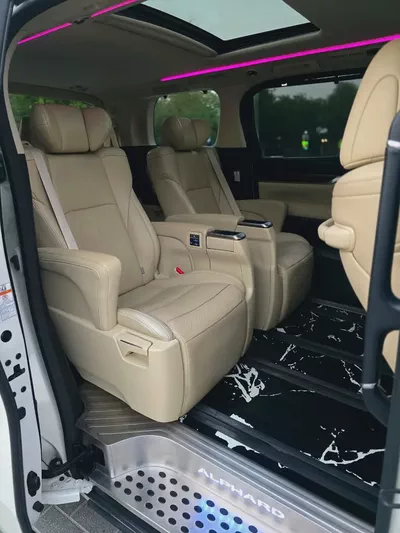 2019 Toyota Alphard V6 // Perfect condition // Single owner // Full option-17