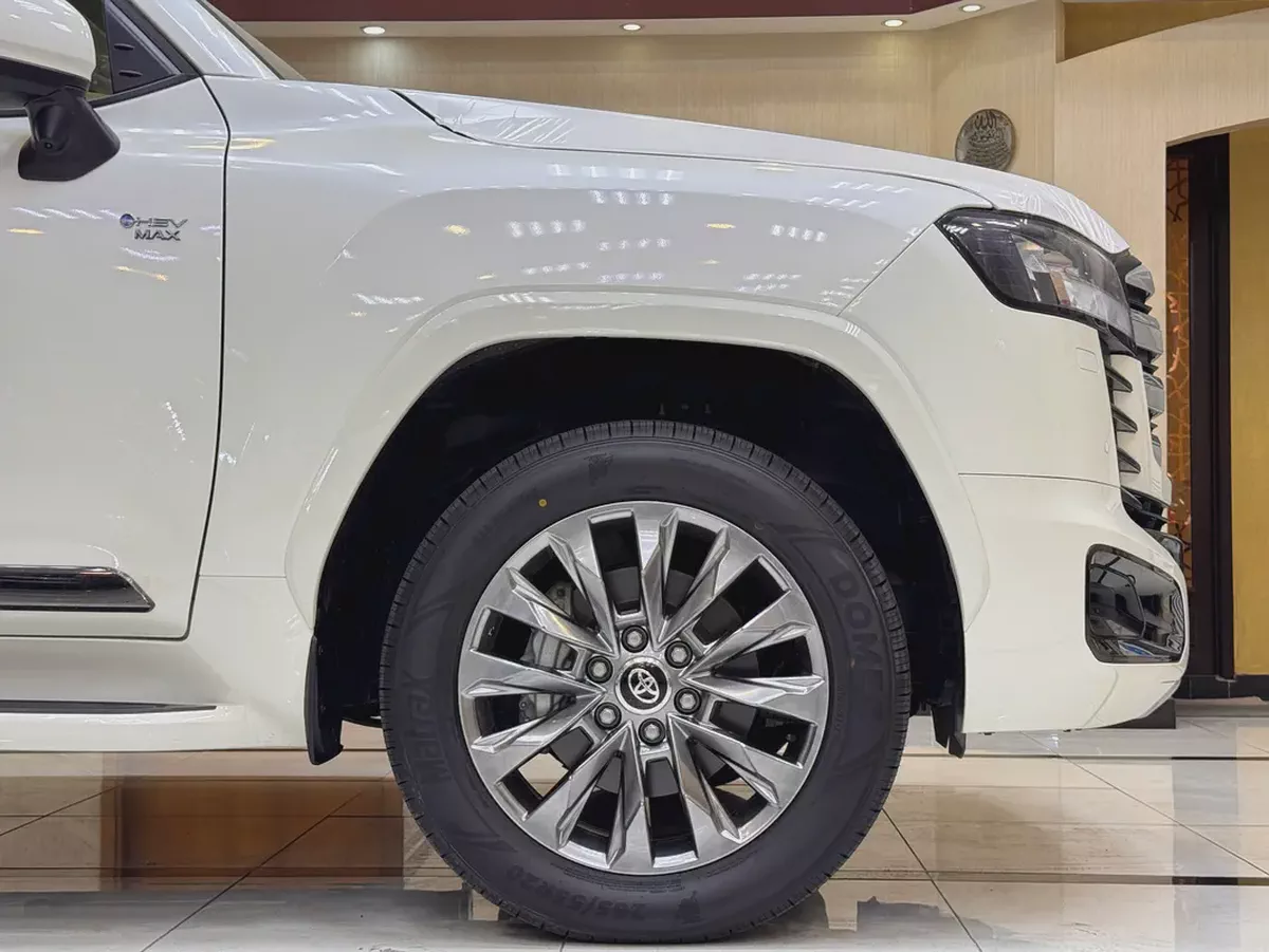 GXR TWIN TURBO HYBRID / FULLY LOADED / BRAND NEW-8-8
