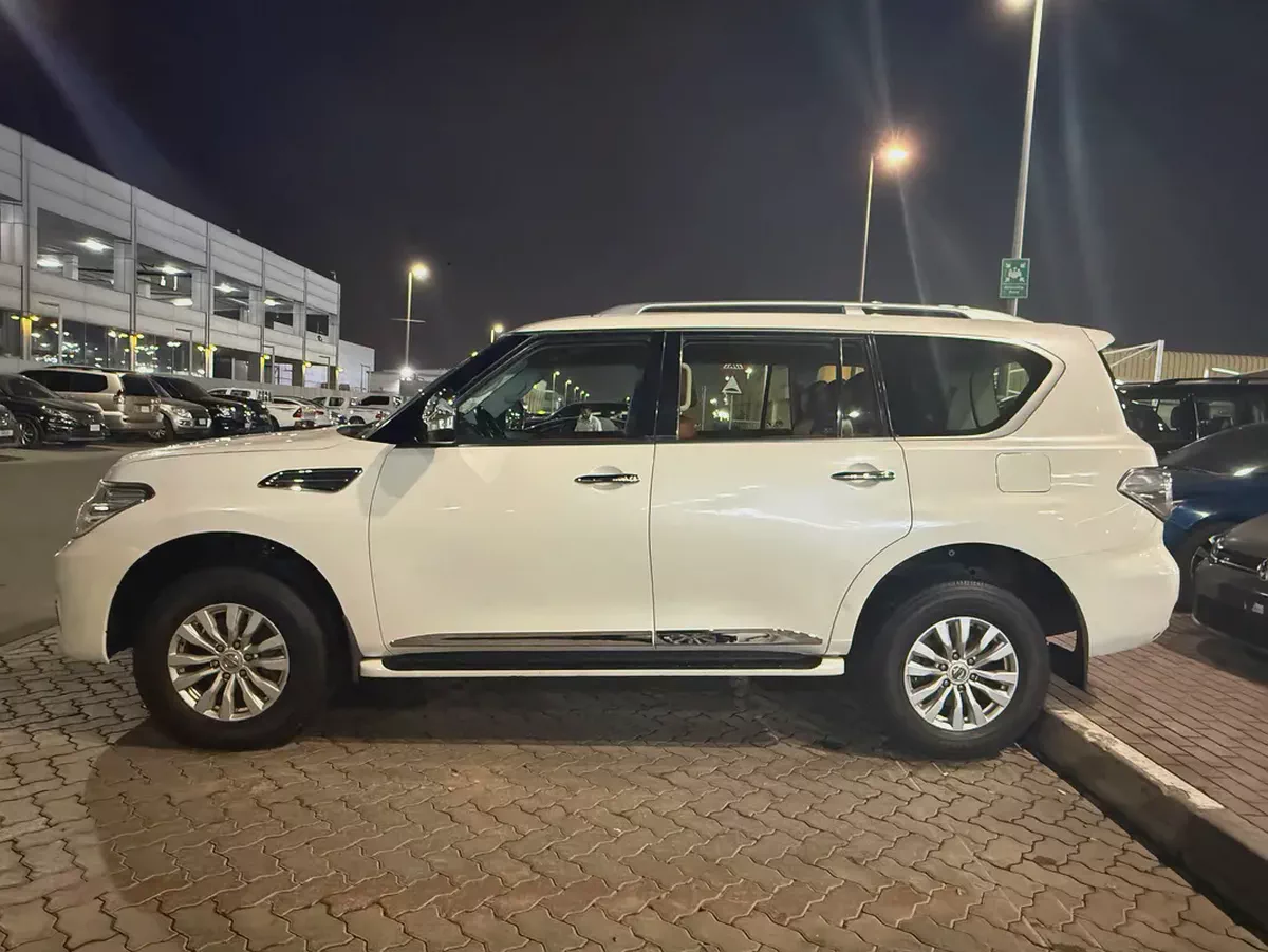 Nissan Patrol SE 2018 - GCC Specs - Well Maintained-13-13