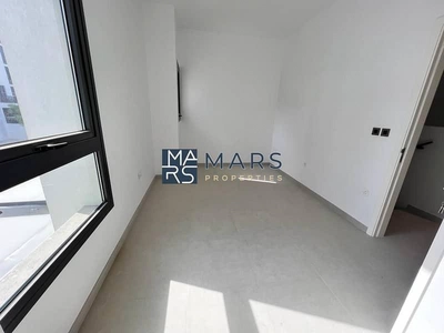 Spacious, Luxury 2 Bedroom Townhouse with Close Kitchen Available For Rent in Aljada, Sharjah.-13