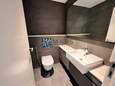 Spacious, Luxury 2 Bedroom Townhouse with Close Kitchen Available For Rent in Aljada, Sharjah.-3