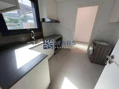 Spacious, Luxury 2 Bedroom Townhouse with Close Kitchen Available For Rent in Aljada, Sharjah.-6