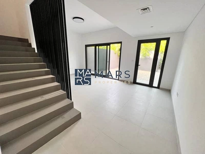Spacious, Luxury 2 Bedroom Townhouse with Close Kitchen Available For Rent in Aljada, Sharjah.-8
