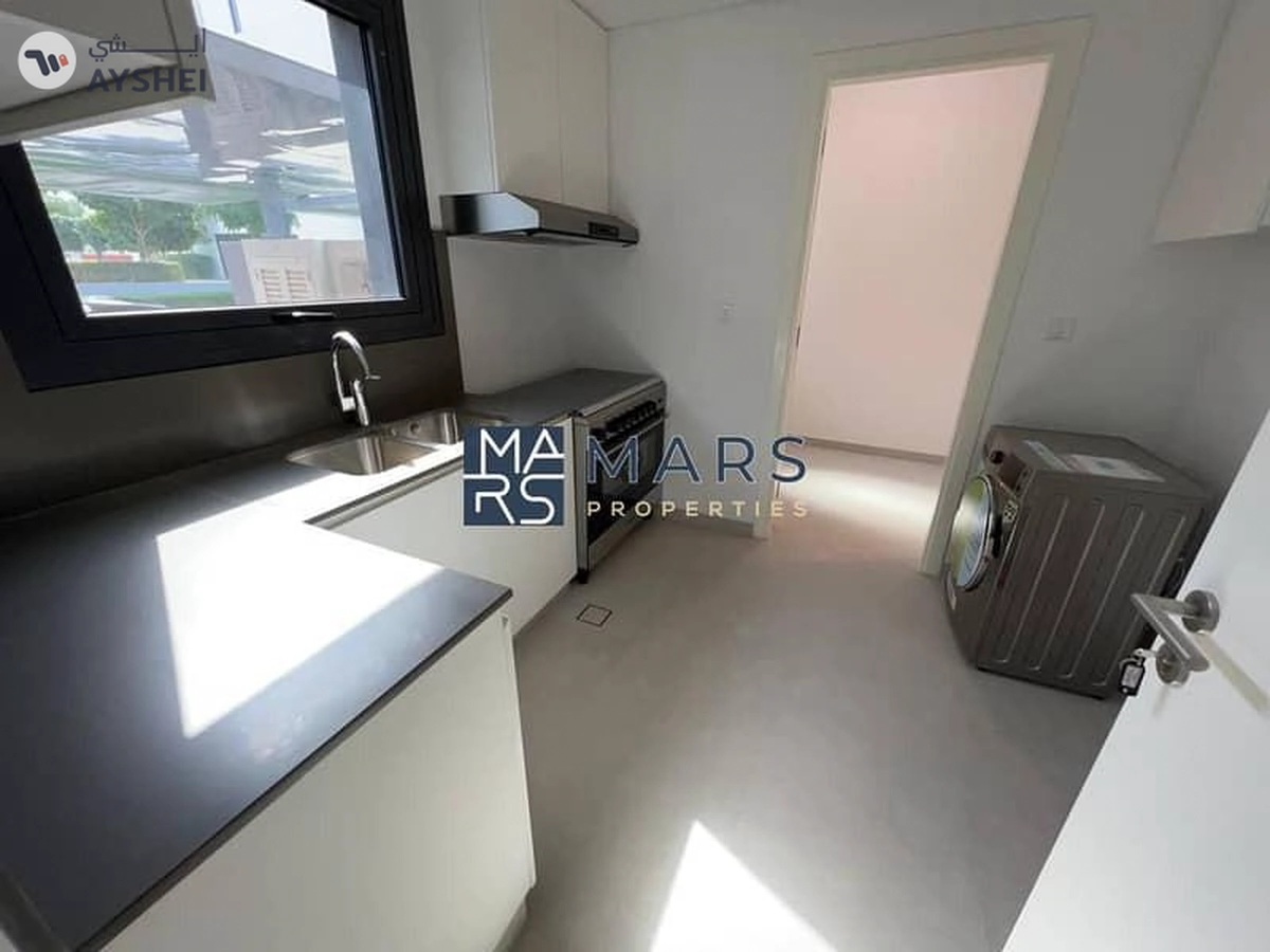 Spacious, Luxury 2 Bedroom Townhouse with Close Kitchen Available For Rent in Aljada, Sharjah.-6-6