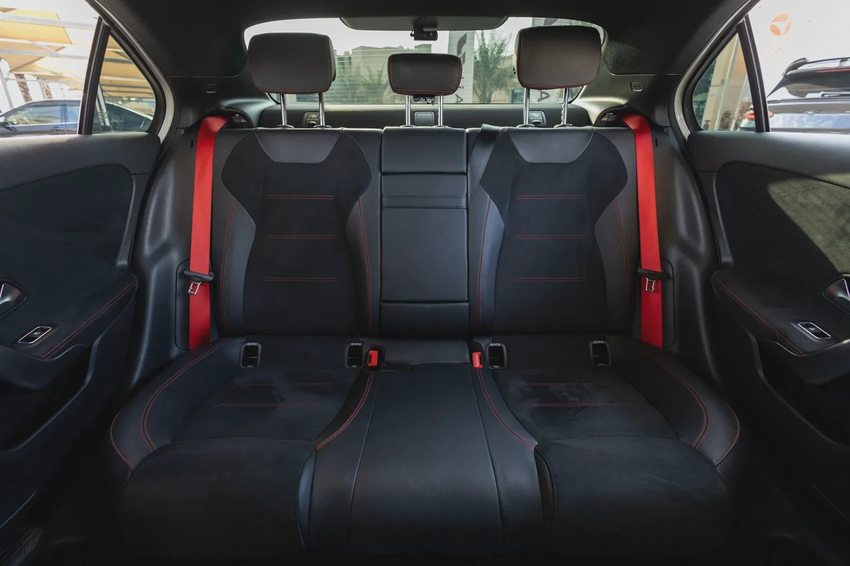 Mercedes-Benz A-Class 35 AMG 2023-3-3