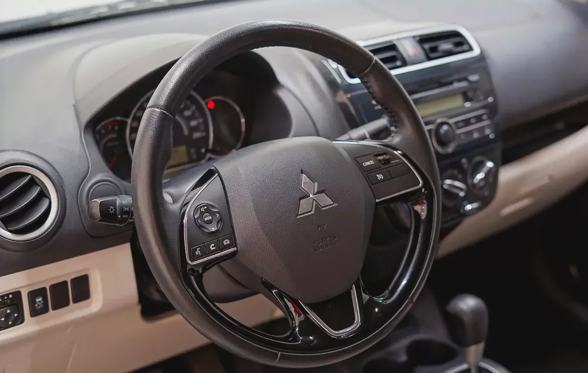 Mitsubishi Attrage GLS 2020 GCC Specs in Excellent Condition-6-6