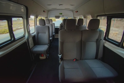 High-Roof 13-Seater Passenger Van | Automatic | GCC Specs | Ref#N75900-10
