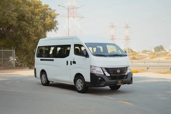 High-Roof 13-Seater Passenger Van | Automatic | GCC Specs | Ref#N75900