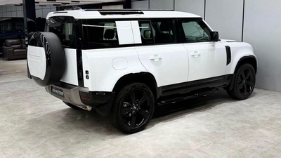 Land Rover Defender Land Rover Defender 110 2026 GCC specs-21