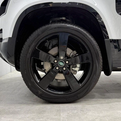 Land Rover Defender Land Rover Defender 110 2026 GCC specs-22
