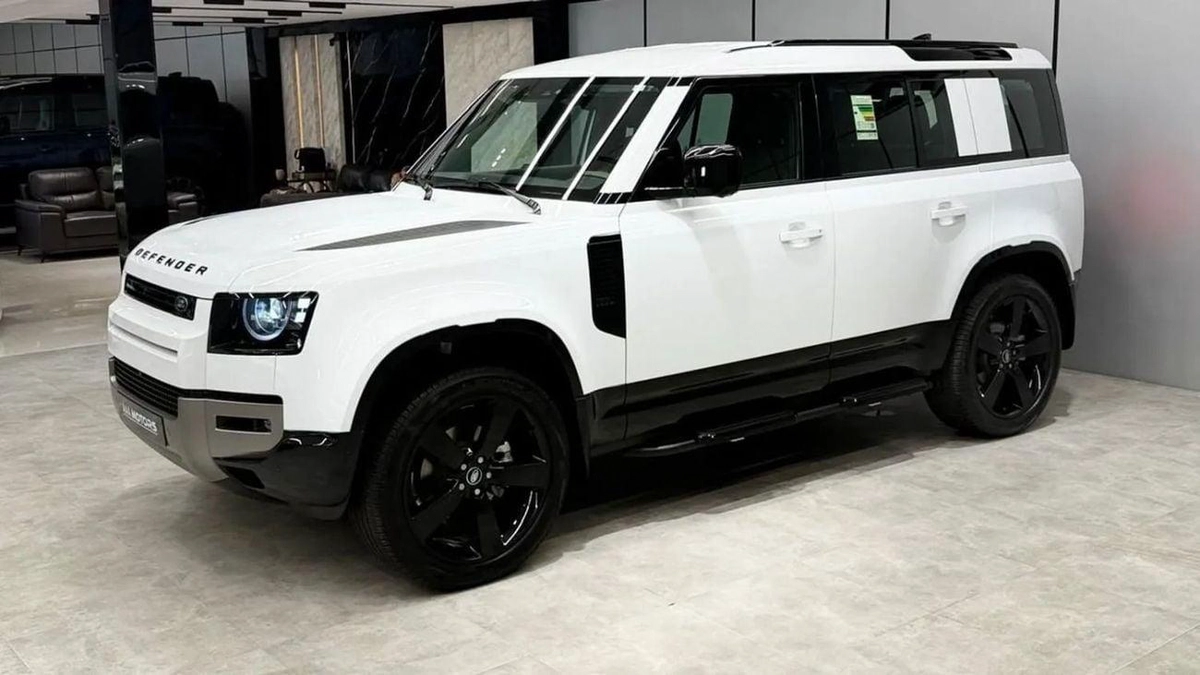 Land Rover Defender Land Rover Defender 110 2026 GCC specs