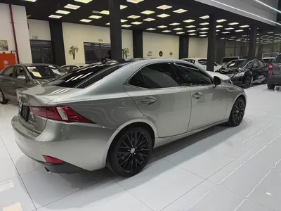 Lexus IS 250 Premier 2014 | Canadian Specs | Well Maintained-3
