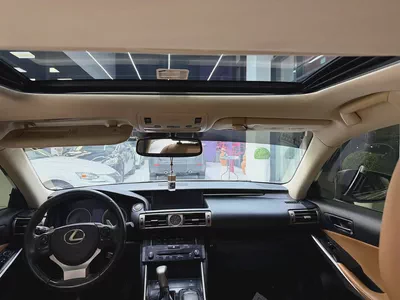 Lexus IS 250 Premier 2014 | Canadian Specs | Well Maintained-6