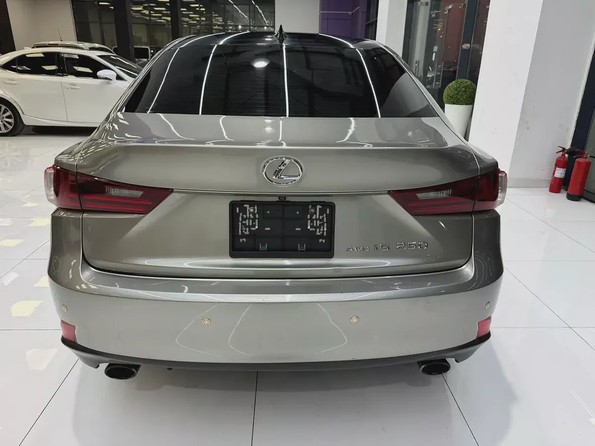 Lexus IS 250 Premier 2014 | Canadian Specs | Well Maintained-4-4