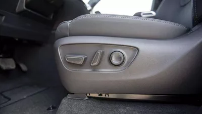 Toyota Land Cruiser VX LAND CRUISER VX 3.5L-9