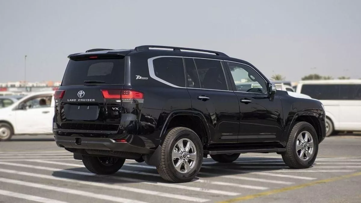Toyota Land Cruiser VX LAND CRUISER VX 3.5L-4-0