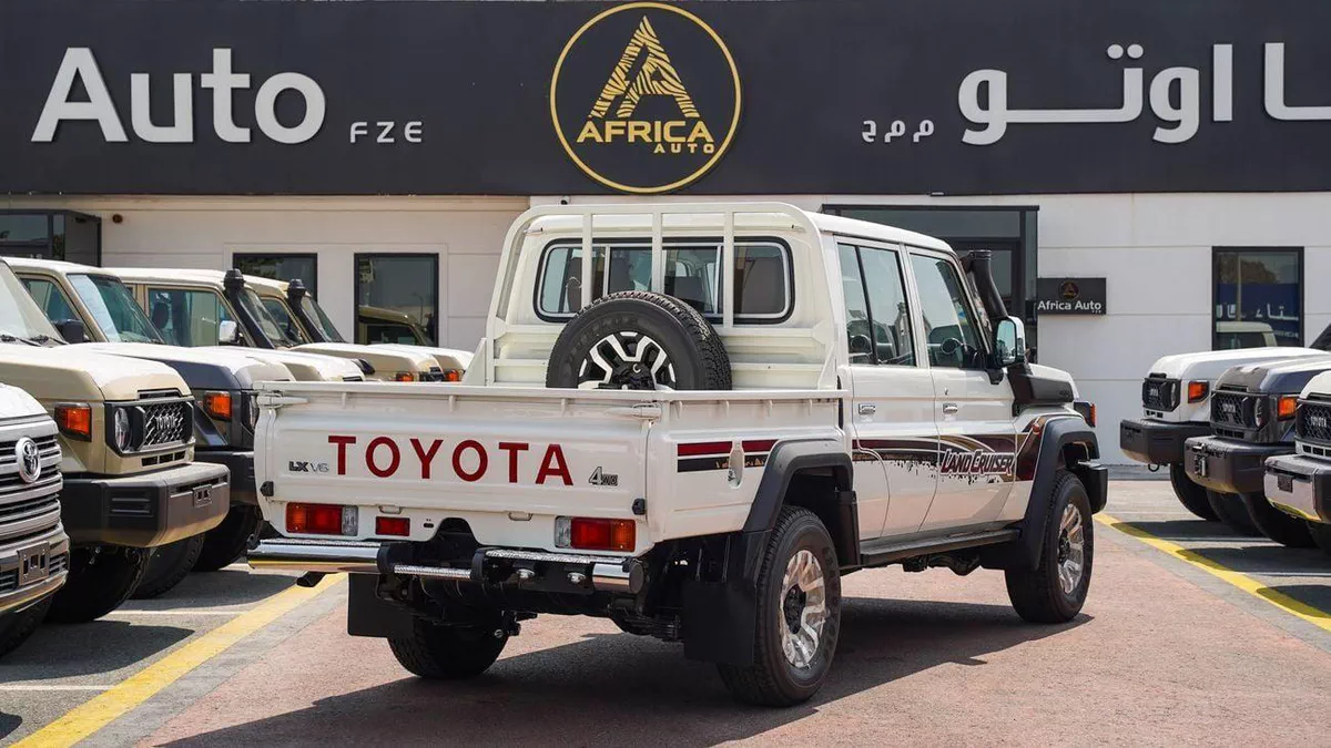 Toyota Land Cruiser Pickup 70 TOYOTA LC79 DC 4.0L PTR 26 YM FULL LC79 DC 4L PTR 26 YM FULL-12-0