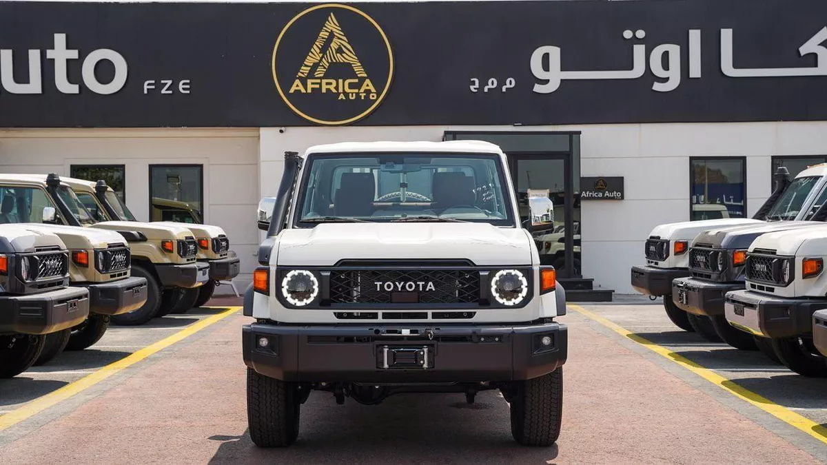 Toyota Land Cruiser Pickup 70 TOYOTA LC79 DC 4.0L PTR 26 YM FULL LC79 DC 4L PTR 26 YM FULL-1-0