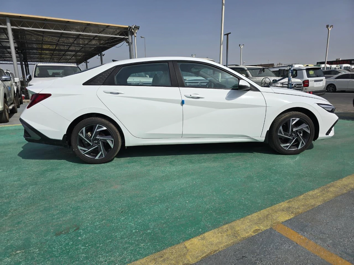 HYUNDAI ELANTRA 2.0L PETROL GCC 2026 – FULL OPTION-4-4