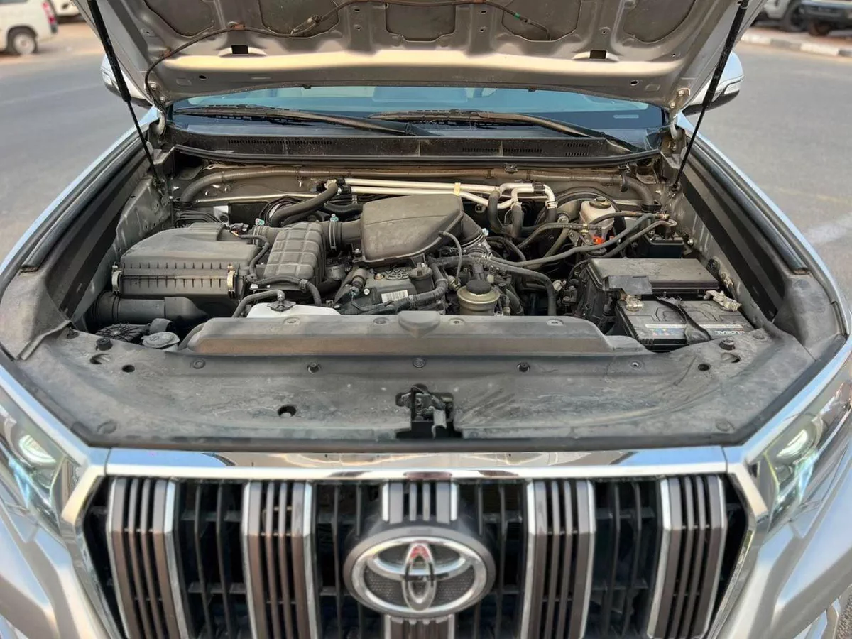 Toyota Prado  2022  Toyota Prado TXL 2.7L V4- AWD 4x4 - No Accedent -  - Rear Sensor --17-0