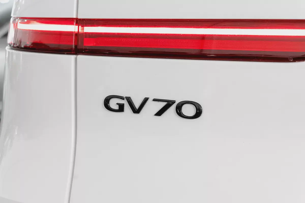 3,558 / 60 months | 0% DP | 2024 Genesis GV70 AWD 2.5L Premium / Genesis Warranty Service Contract-14-14