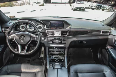 2014 Mercedes-Benz E-Class E 300 4MATIC Japanese Specs-11