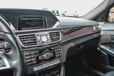 2014 Mercedes-Benz E-Class E 300 4MATIC Japanese Specs-12