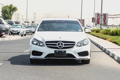 2014 Mercedes-Benz E-Class E 300 4MATIC Japanese Specs-1