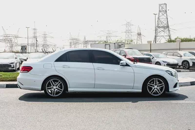 2014 Mercedes-Benz E-Class E 300 4MATIC Japanese Specs-3