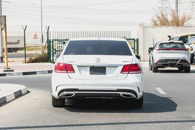 2014 Mercedes-Benz E-Class E 300 4MATIC Japanese Specs-6