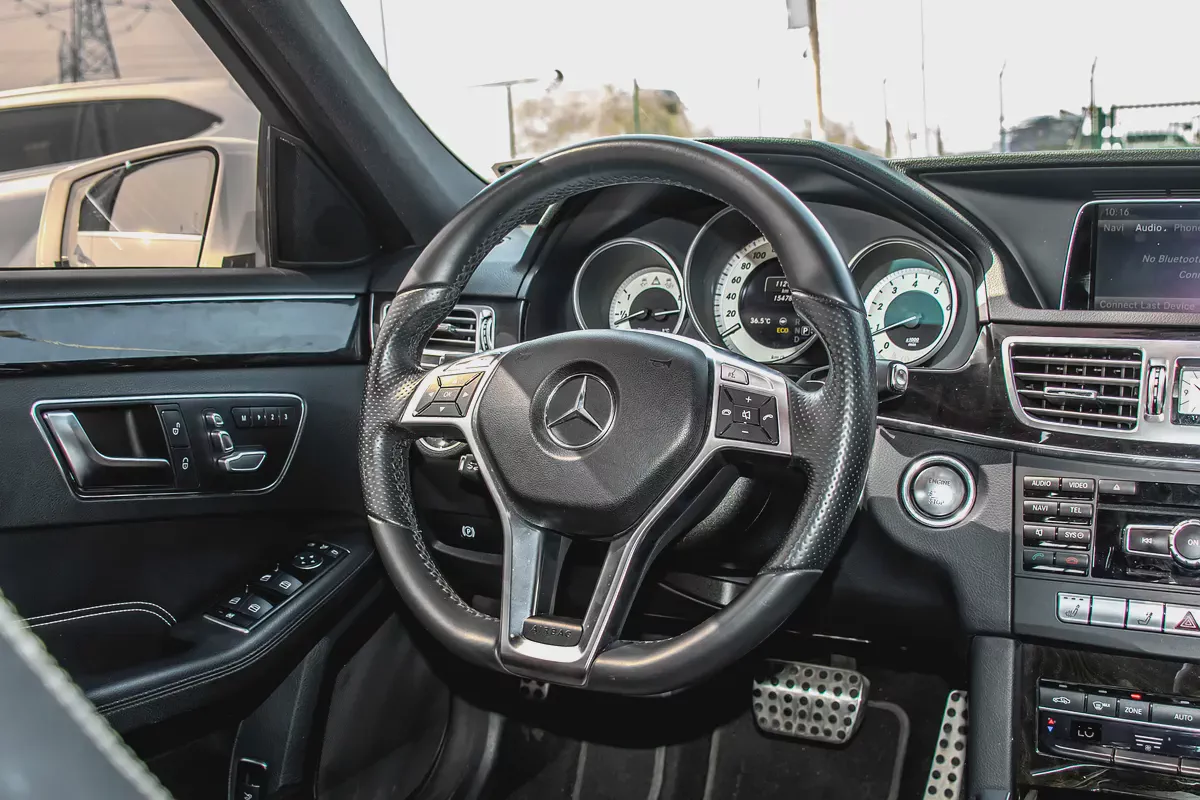 2014 Mercedes-Benz E-Class E 300 4MATIC Japanese Specs-13-13