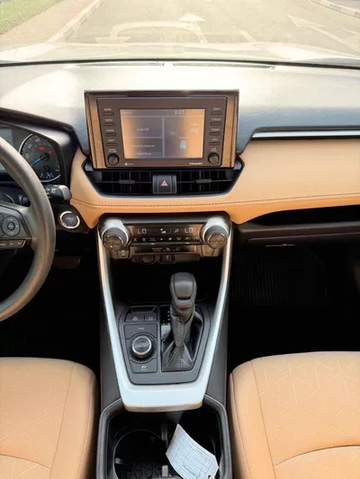 Toyota RAV4 XLE HEV Hybrid XLE 2.5L-7