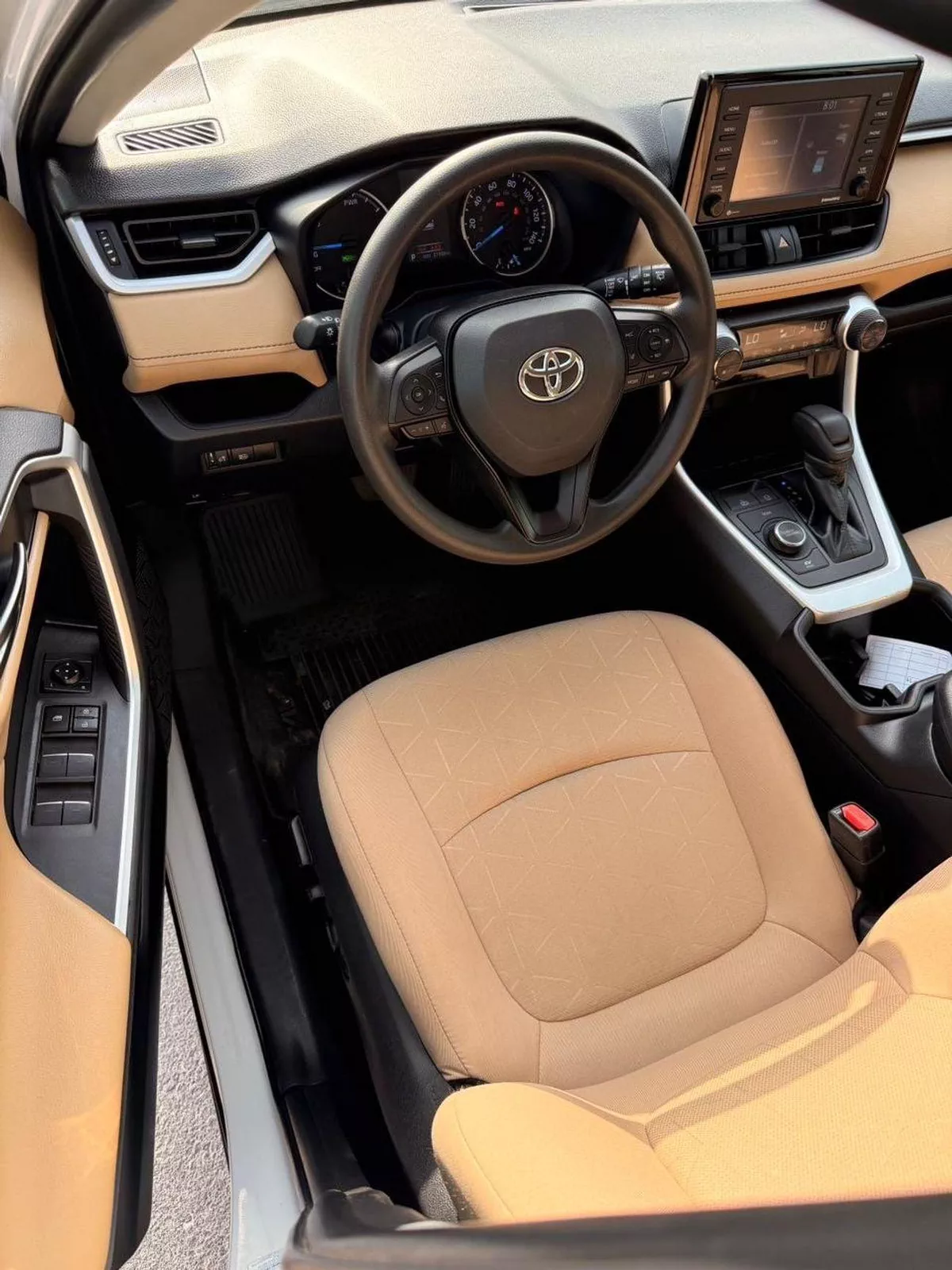 Toyota RAV4 XLE HEV Hybrid XLE 2.5L-16-0