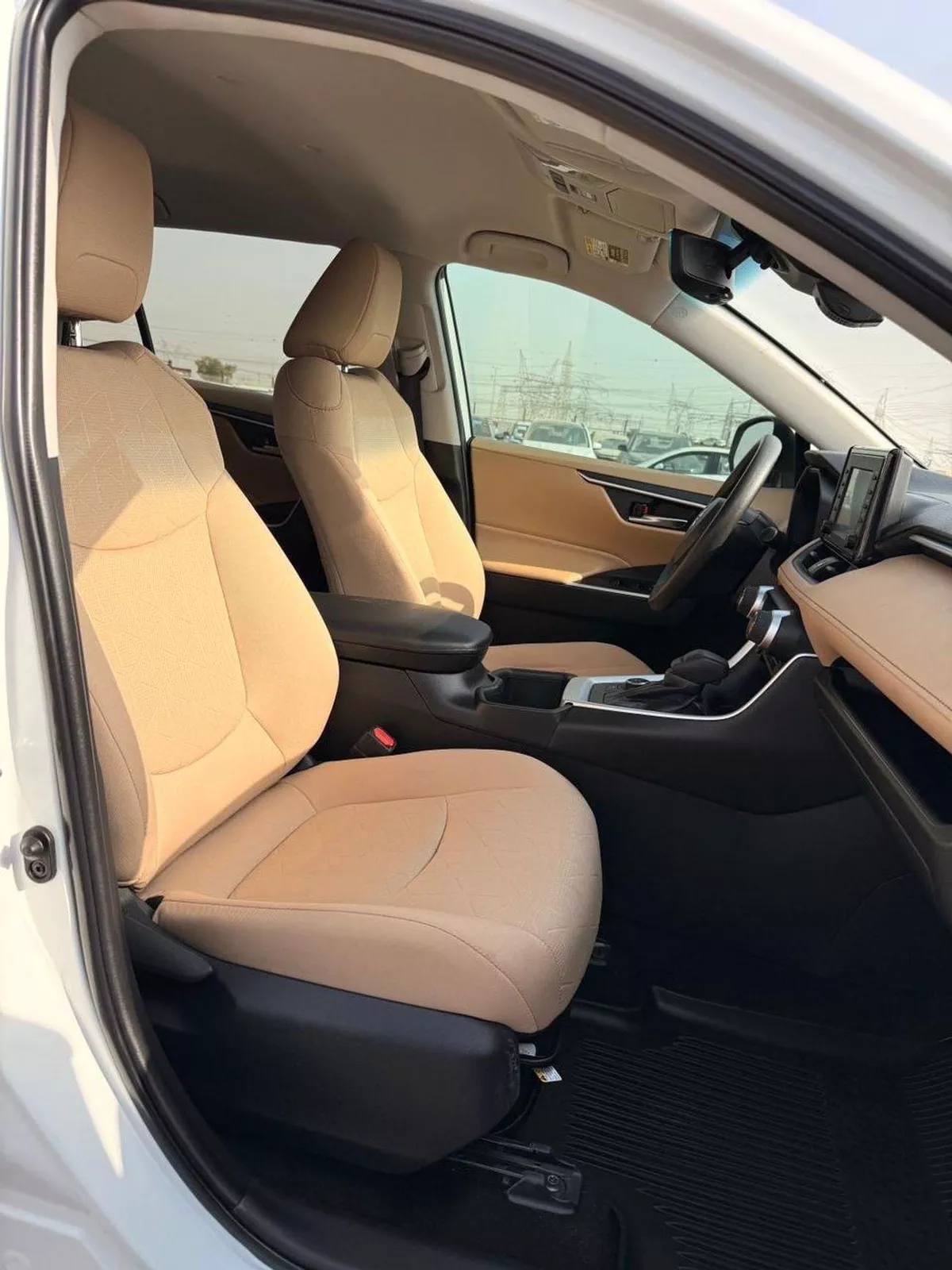 Toyota RAV4 XLE HEV Hybrid XLE 2.5L-5-0