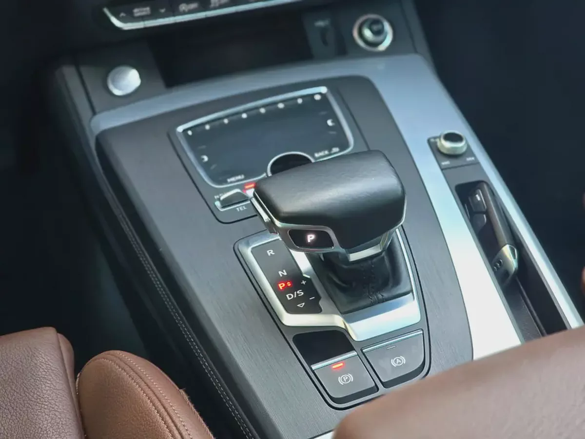 Audi Q5 45 TFSI Quattro 2020 - Korean Specs - Low Mileage-10-10
