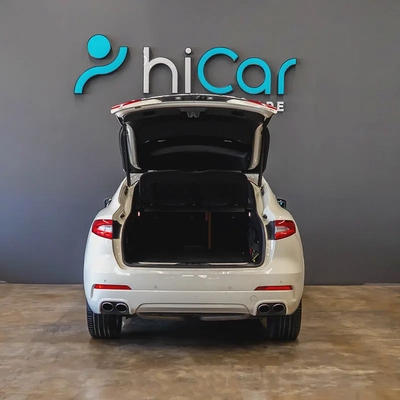 AED 1,632 P.M • 0% Downpayment • Maserati Levante Q4 • 1 Year Warranty-3
