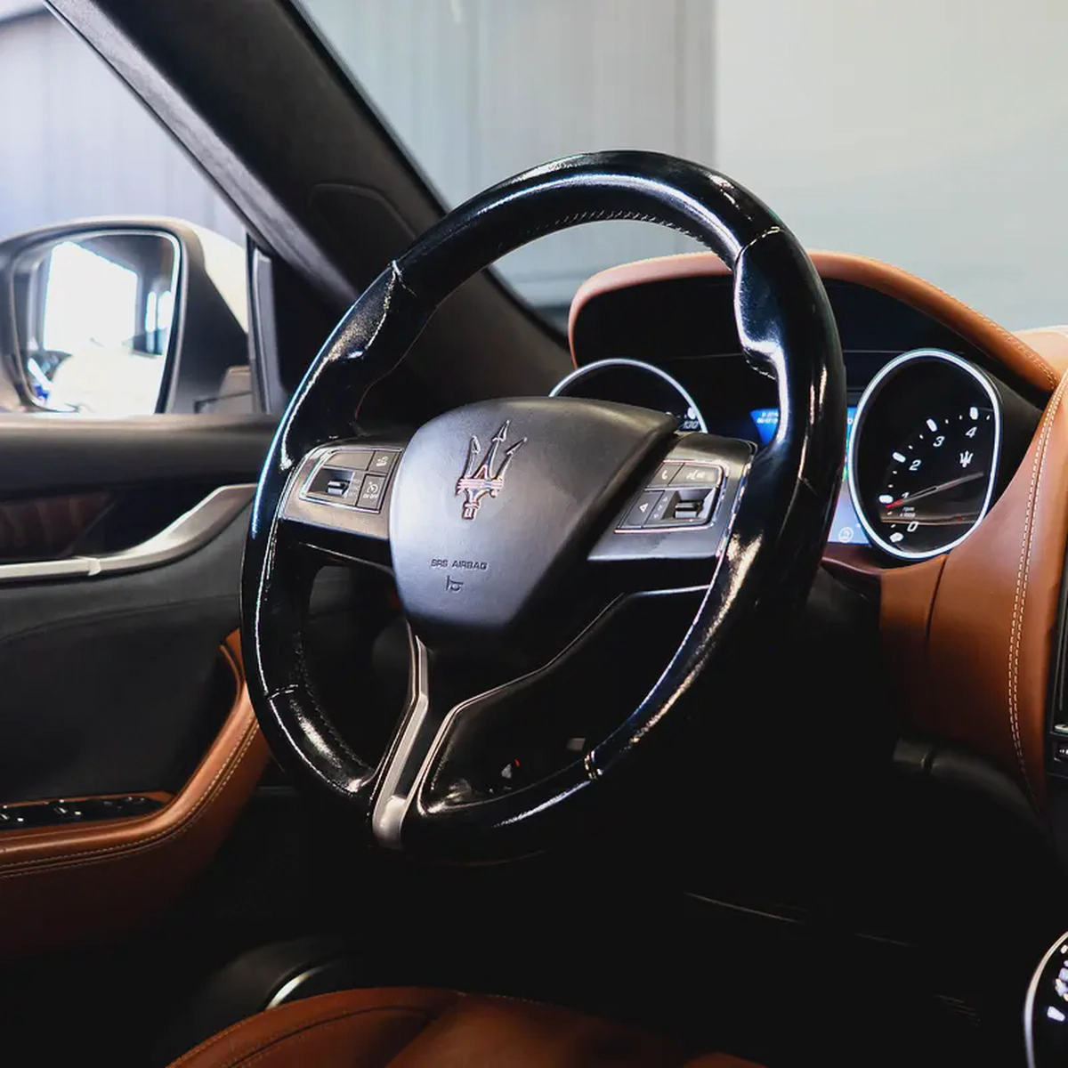 AED 1,632 P.M • 0% Downpayment • Maserati Levante Q4 • 1 Year Warranty-10-10