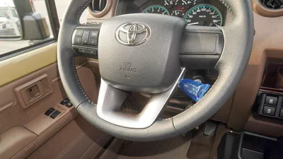 Toyota Land Cruiser Pick Up LX 4.0L V6 SINGLE CABIN A/T-4