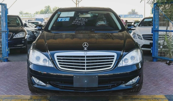 Mercedes Benz S600 LARGE