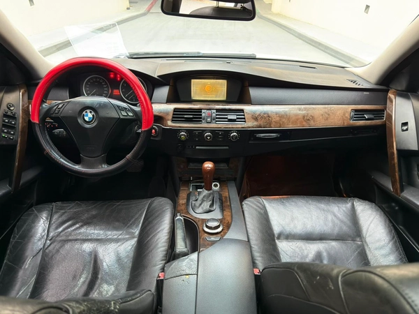 Gulf Specs 2006 BMW 530i 3.0Litre Inline-6 Cylinder