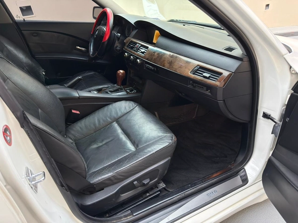 Gulf Specs 2006 BMW 530i 3.0Litre Inline-6 Cylinder