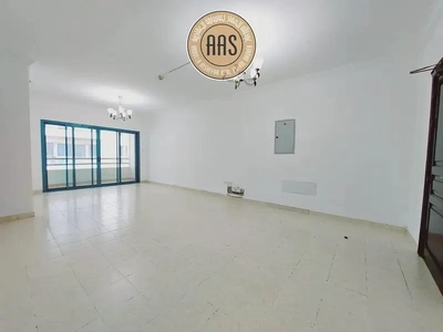 In prime location Near to mulla plaza huge 2bhk with all amenities-2