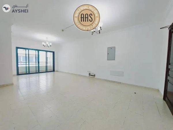 In prime location Near to mulla plaza huge 2bhk with all amenities