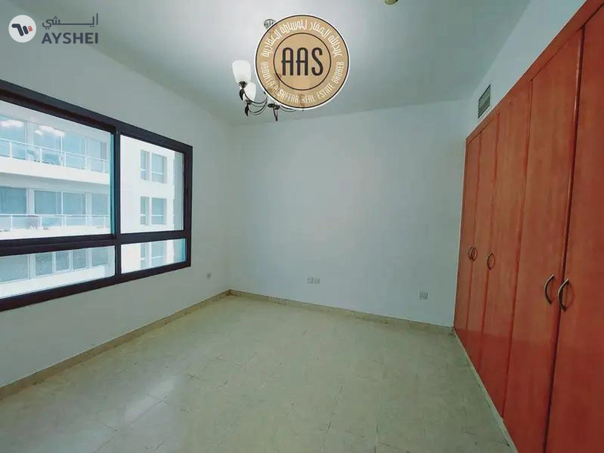 In prime location Near to mulla plaza huge 2bhk with all amenities-6-6
