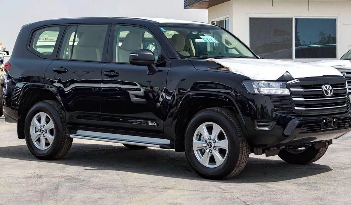 Toyota Land Cruiser GX LC300 GXR 3.3D AT MY2025 – BLACK