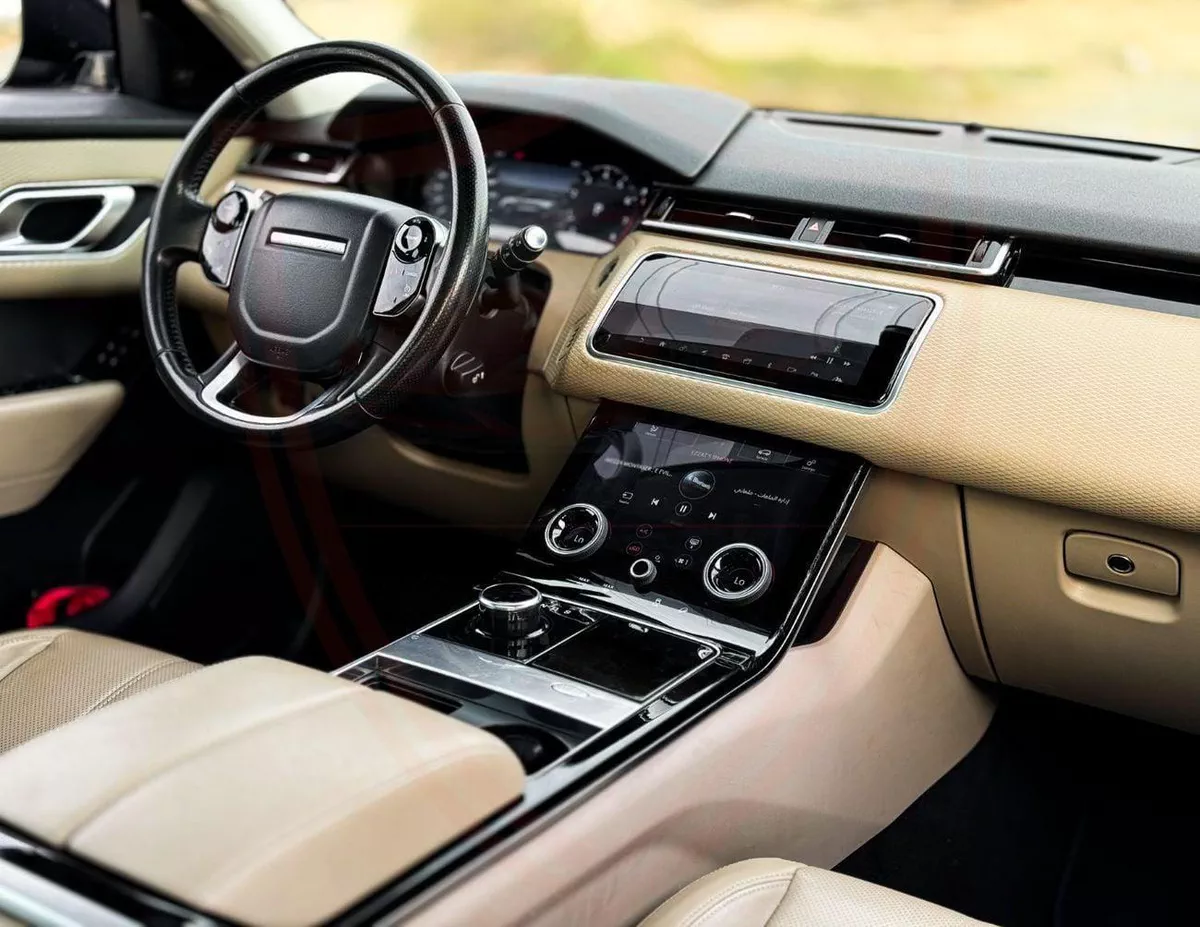Land Rover Range Rover Velar S Range Rover Velar | 2.0 L | 2019 | GCC | Accident-Free | In Excellent Condition | 1380 P-15-0